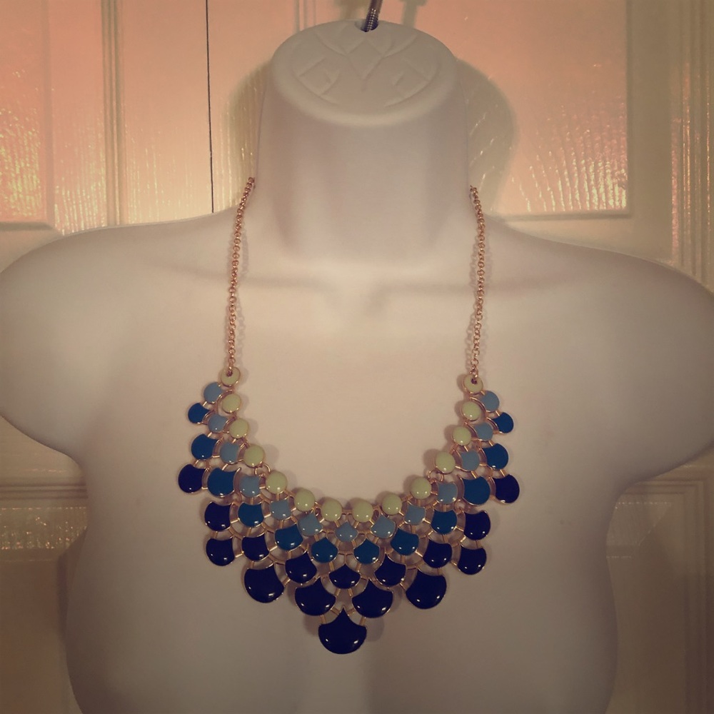 Multi colored necklace
